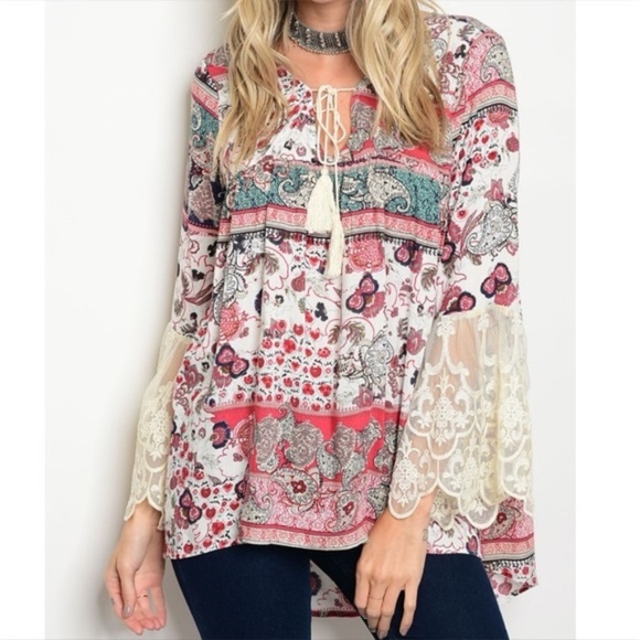 Tops - Multicolored Boho Top with Tassles